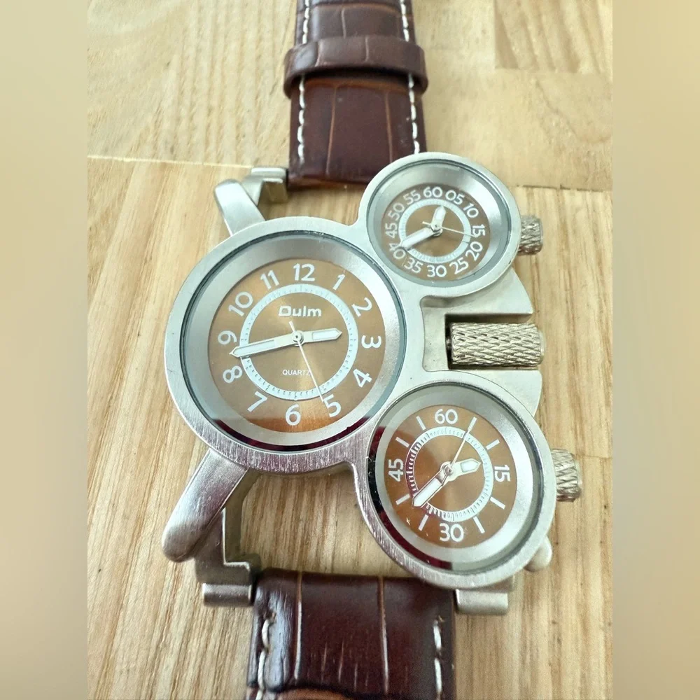 Oulm mens oversized military watch with three movement design